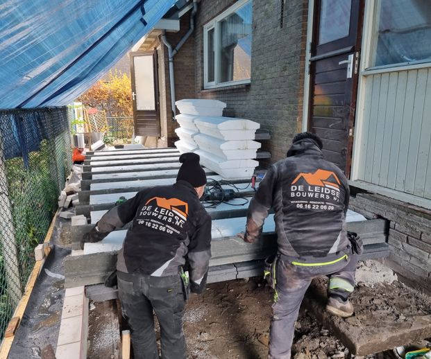 "fundering uitbouw Leiden"